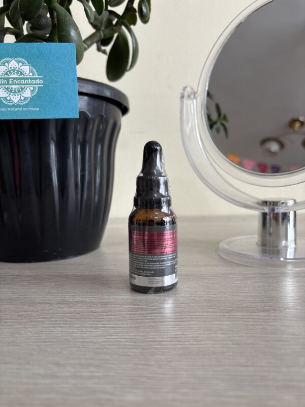 LOCIÓN FACIAL CON TEA TREE Y ÁCIDO SALICÍLICO KOSMADERM - Image 2